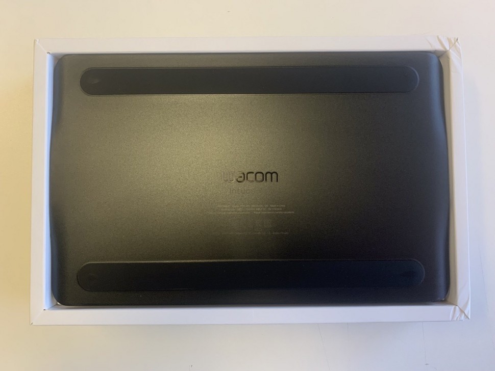 Intuos Pro Small (PTH460K0B) (Б/У)