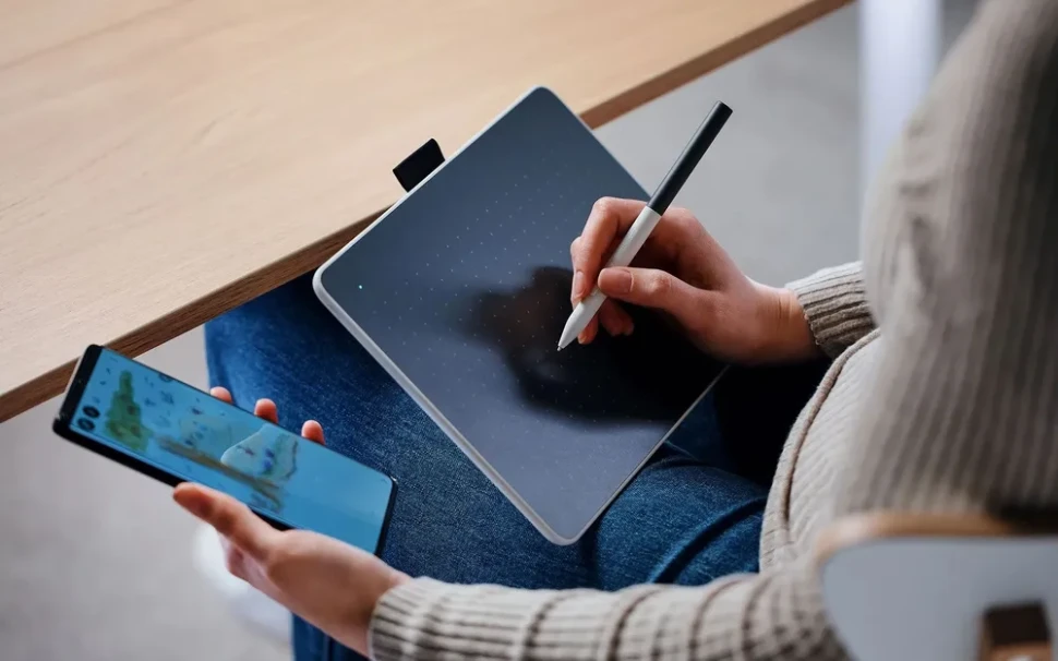 Графический планшет Wacom One M с Bluetooth черный (CTC6110WLW1B)